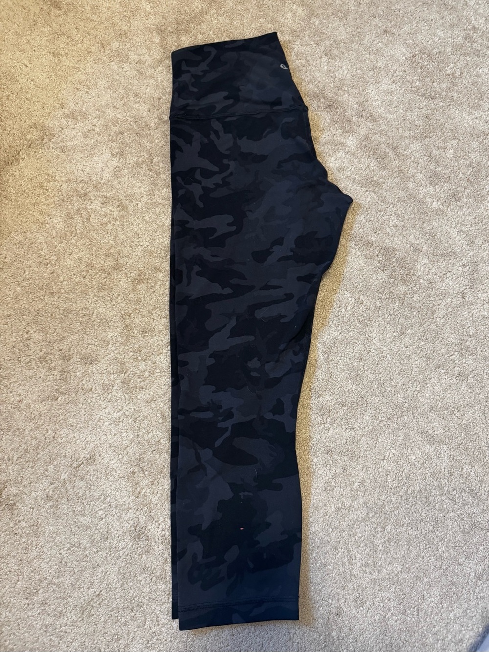 Lululemon align crops 21”